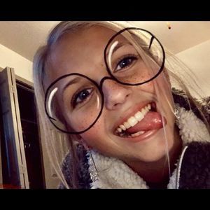 Meet your Posher, Bailey